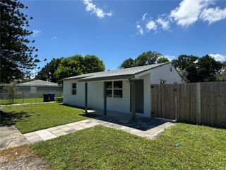 1223-1225 NW 6th Avenue, Fort Lauderdale, FL 33311