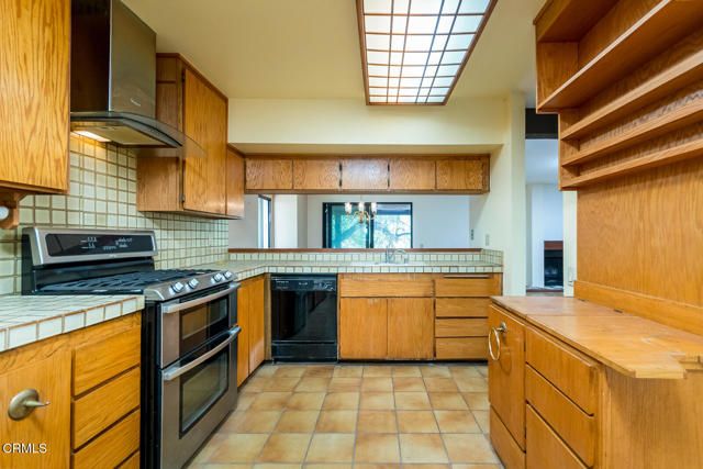 5 Faircliff Court, Glendale, CA 91206