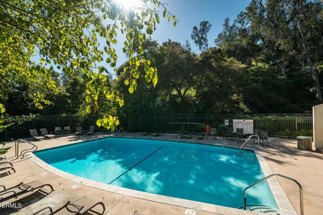 5 Faircliff Court, Glendale, CA 91206