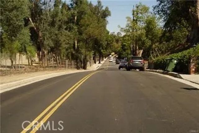 22636 Avenue San Luis, Woodland Hills, CA 91364
