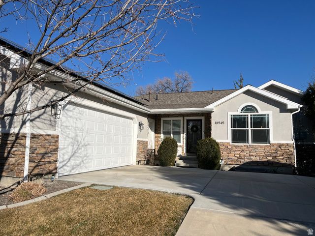 10945 S HYRUM PL, Sandy, UT 84070