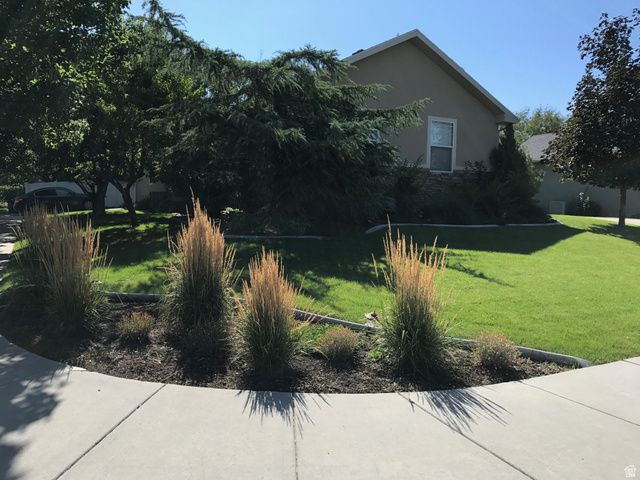 10945 S HYRUM PL, Sandy, UT 84070