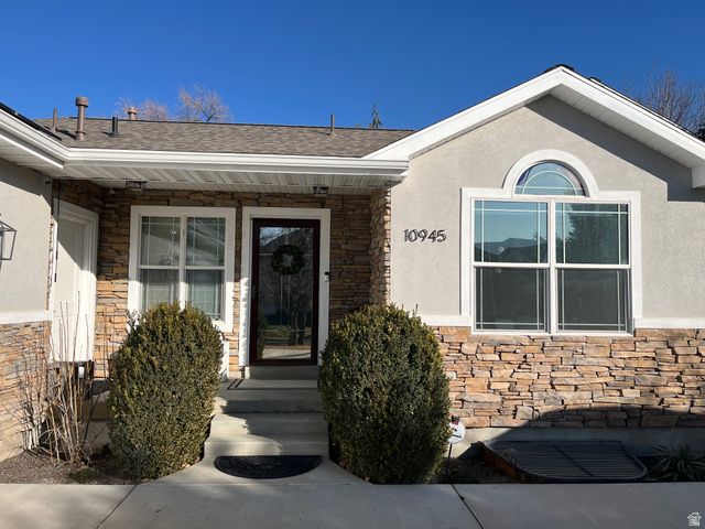 10945 S HYRUM PL, Sandy, UT 84070