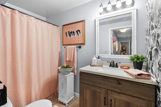 115 E Maple Street, Plainwell City, MI 49080
