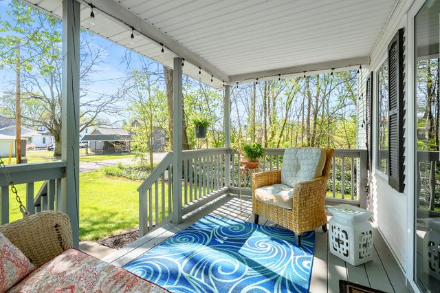 115 E Maple Street, Plainwell City, MI 49080