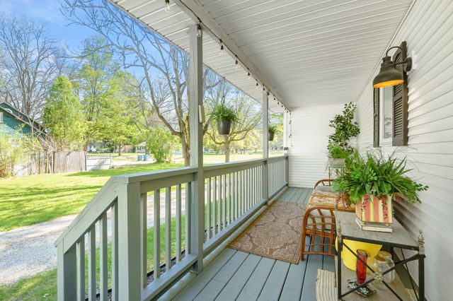 115 E Maple Street, Plainwell City, MI 49080