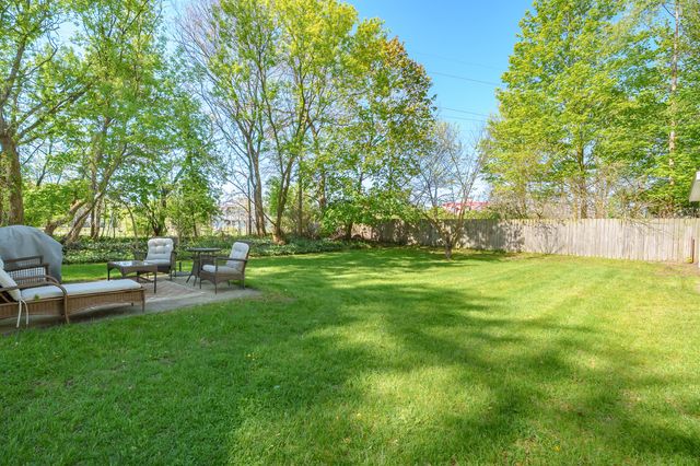 115 E Maple Street, Plainwell City, MI 49080