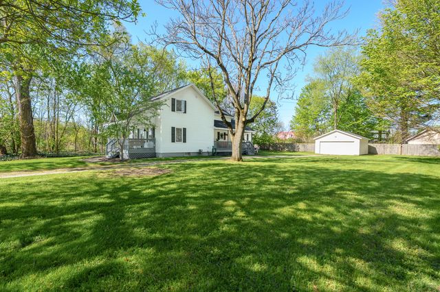 115 E Maple Street, Plainwell City, MI 49080