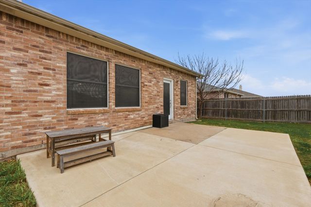 1528 Fieldstone Drive, Little Elm, TX 75068