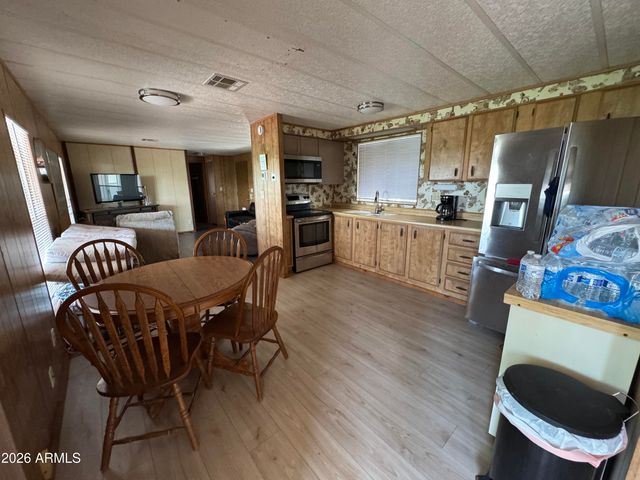 10220 E APACHE Trail 220, Apache Junction, AZ 85120