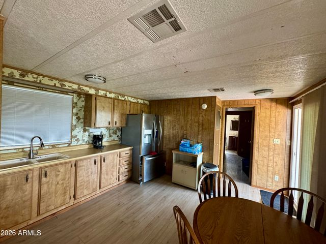 10220 E APACHE Trail 220, Apache Junction, AZ 85120