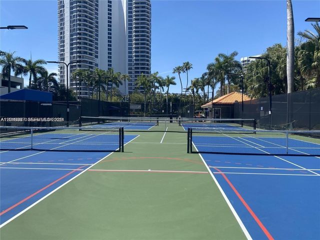 3600 Mystic Pointe Dr 306, Aventura, FL 33180