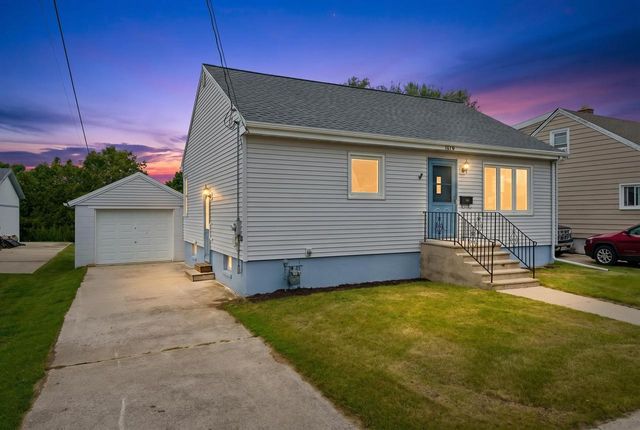 1014 24TH STREET, Two Rivers, WI 54241
