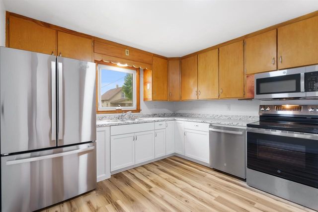 1014 24TH STREET, Two Rivers, WI 54241