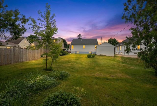 1014 24TH STREET, Two Rivers, WI 54241