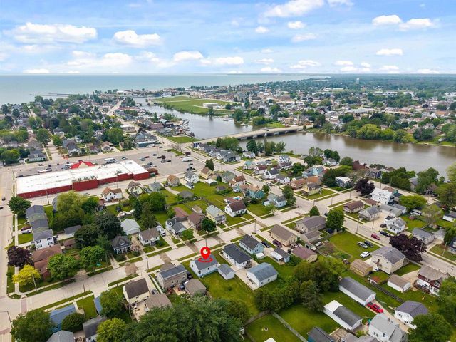 1014 24TH STREET, Two Rivers, WI 54241