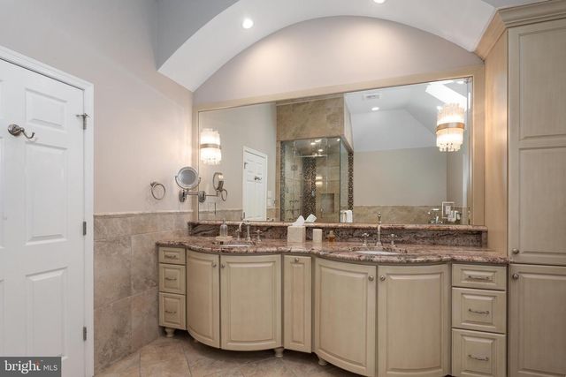 7 SILVER MAPLE CT, Belle Mead, NJ 08502