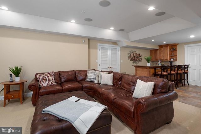 7 SILVER MAPLE CT, Belle Mead, NJ 08502