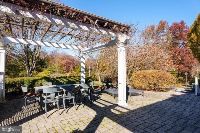 7 SILVER MAPLE CT, Belle Mead, NJ 08502
