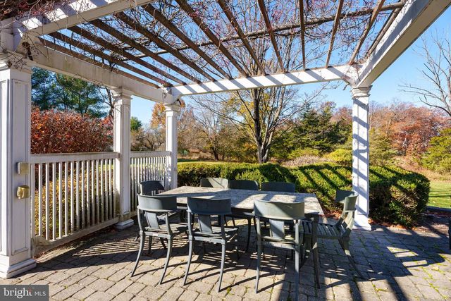 7 SILVER MAPLE CT, Belle Mead, NJ 08502