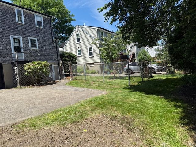130 Winchester St, Newton, MA 02461