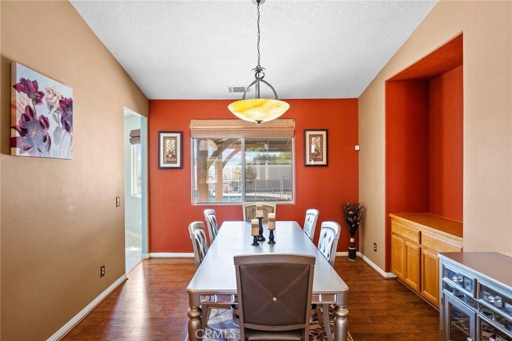Image 11 of property listing at 17112 Century Plant, Apple Valley, CA 92307