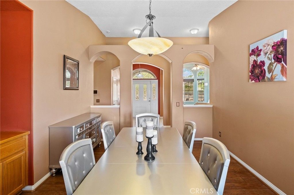 Image 12 of property listing at 17112 Century Plant, Apple Valley, CA 92307