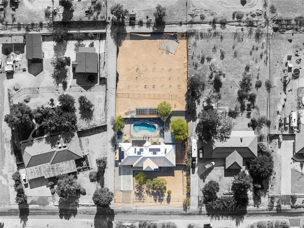 Image 5 of property listing at 17112 Century Plant, Apple Valley, CA 92307