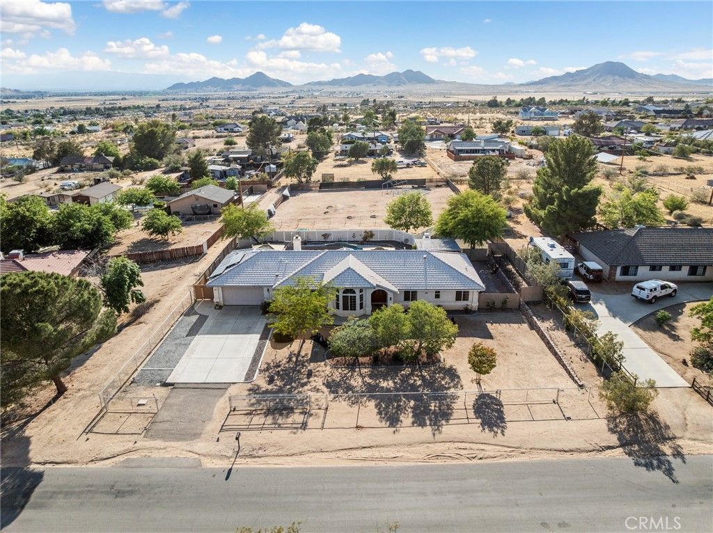 Image 57 of property listing at 17112 Century Plant, Apple Valley, CA 92307