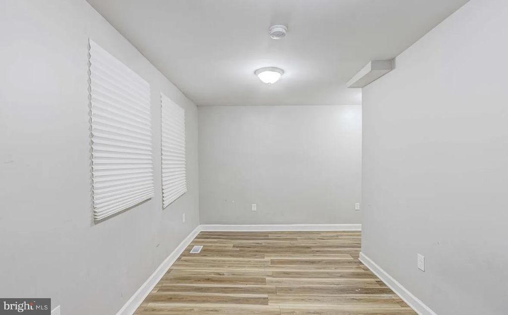 Image 13 of property listing at 712 WINSTON AVE, Baltimore, MD 21212