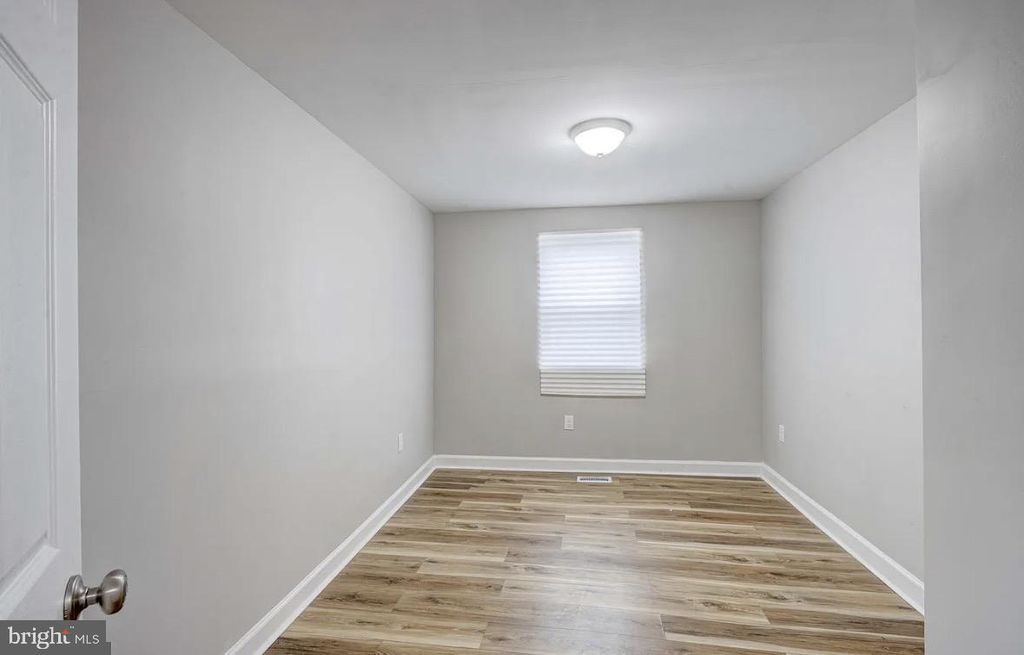 Image 15 of property listing at 712 WINSTON AVE, Baltimore, MD 21212