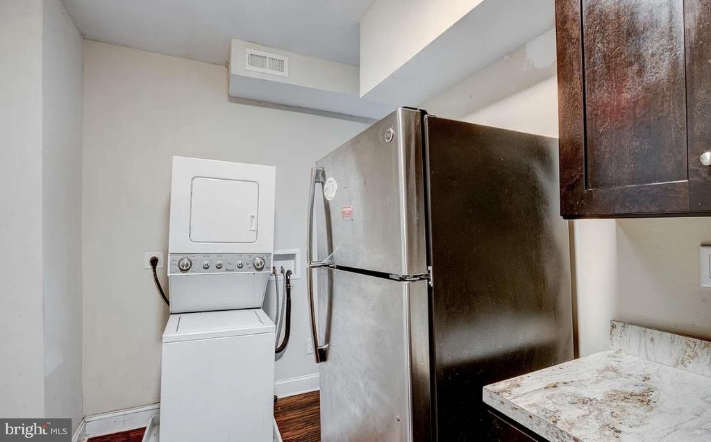 Image 27 of property listing at 712 WINSTON AVE, Baltimore, MD 21212