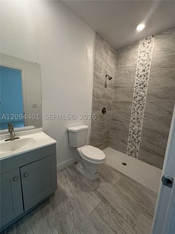 1240 Columbus Blvd A, Fort Myers, FL 33913