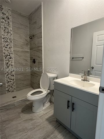 1240 Columbus Blvd A, Fort Myers, FL 33913