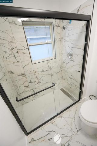 1360 99th ave, Oakland, CA 94603