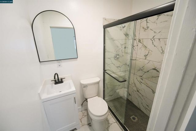 1360 99th ave, Oakland, CA 94603