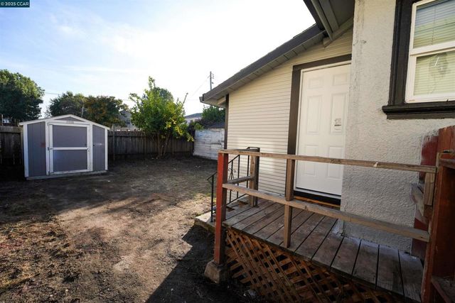 1360 99th ave, Oakland, CA 94603