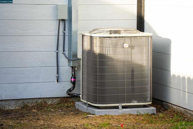 1360 99th ave, Oakland, CA 94603