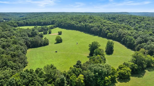 4335 Highway 48, N, Nunnelly, TN 37137
