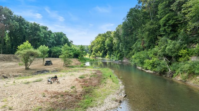 4335 Highway 48, N, Nunnelly, TN 37137
