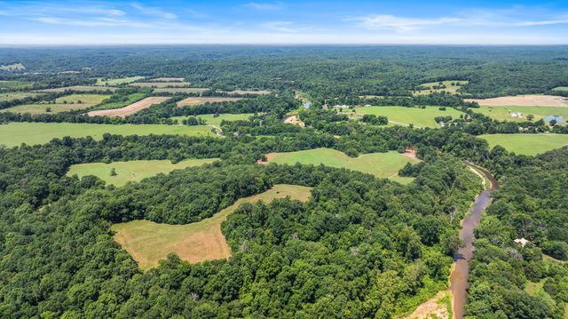 4335 Highway 48, N, Nunnelly, TN 37137
