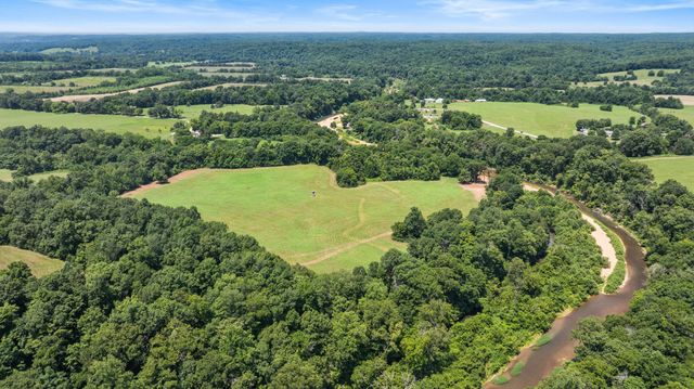 4335 Highway 48, N, Nunnelly, TN 37137