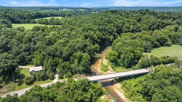 4335 Highway 48, N, Nunnelly, TN 37137