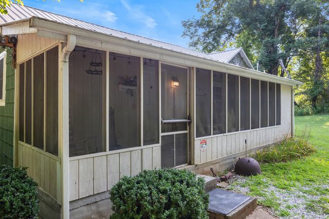 4335 Highway 48, N, Nunnelly, TN 37137