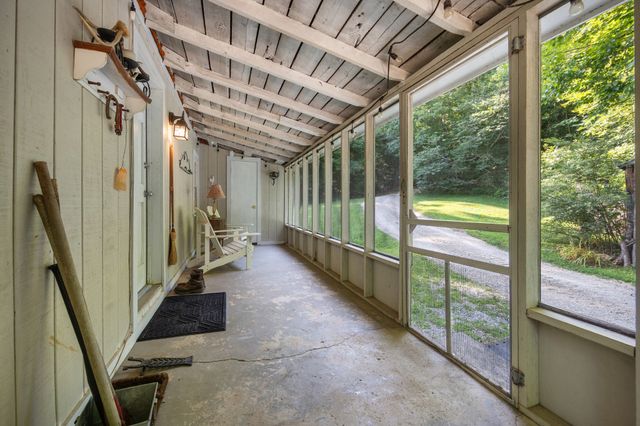 4335 Highway 48, N, Nunnelly, TN 37137