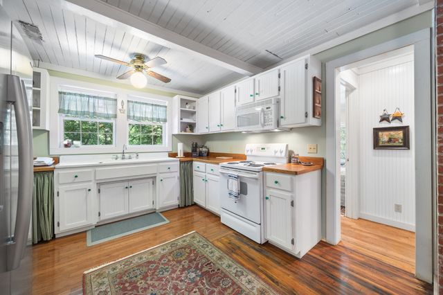 4335 Highway 48, N, Nunnelly, TN 37137