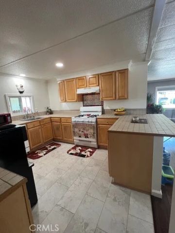 4901 Green River Rd 104, Corona, CA 92878