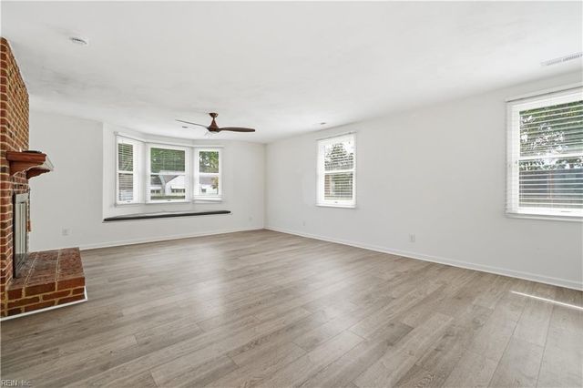 5217 Bonneydale RD, Virginia Beach, VA 23464