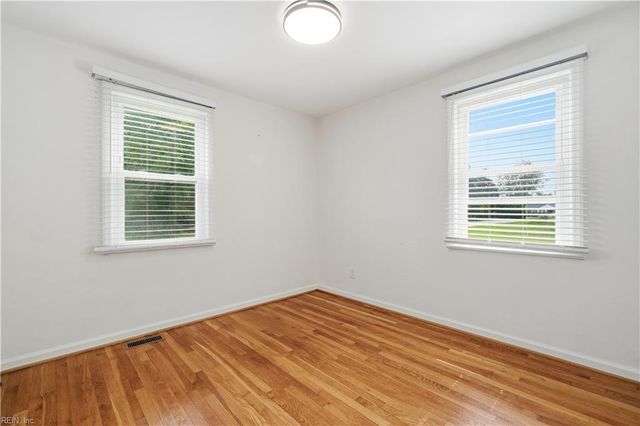 5217 Bonneydale RD, Virginia Beach, VA 23464