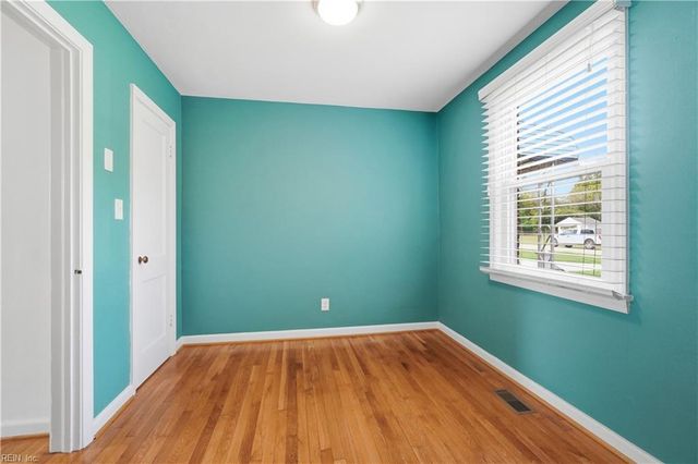 5217 Bonneydale RD, Virginia Beach, VA 23464
